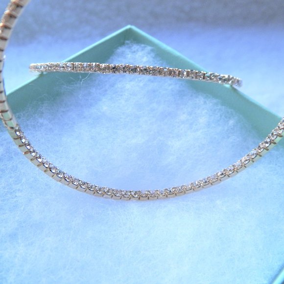 NWT 2 3/4" Gold In & Out Rhinestone Hoop Earrings Forever 21 - Picture 6 of 10